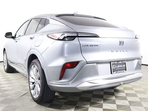 Used 2024 Buick Envista Avenir image 4