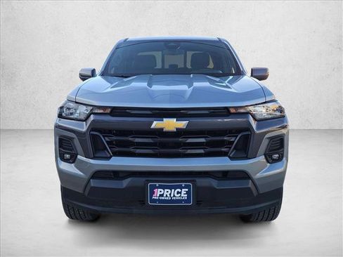 Used 2024 Chevrolet Colorado LT w/ LT Convenience Package image 2