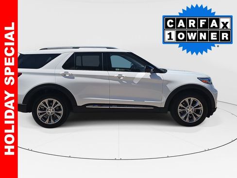 Used 2023 Ford Explorer Limited image 2