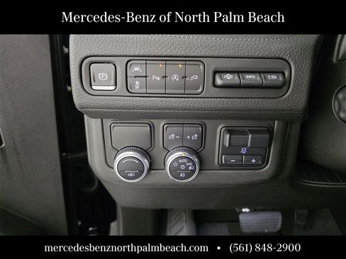 Used 2021 GMC Yukon XL Denali w/ Denali Ultimate Package image 26