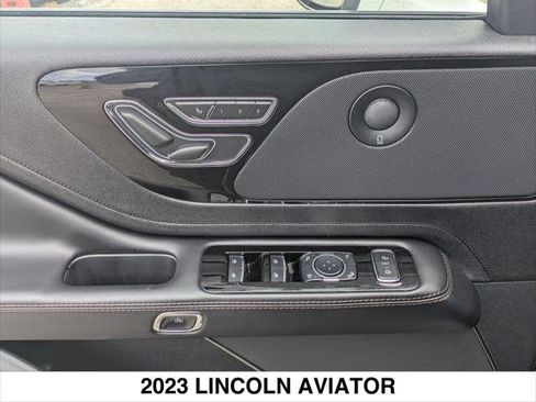 Used 2023 Lincoln Aviator Reserve w/ Equipment Group 201A RWD image 10