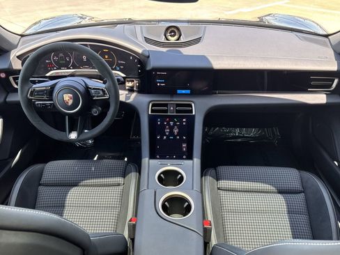 New 2025 Porsche Taycan 4S AWD/4WD image 13