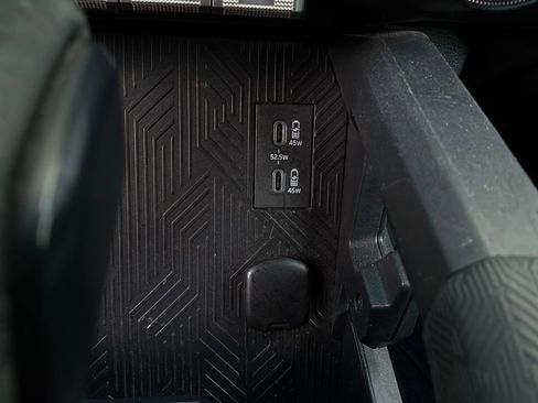 Used 2025 Toyota Tacoma TRD Off-Road AWD/4WD image 24