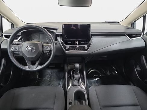 Certified 2025 Toyota Corolla LE FWD image 9