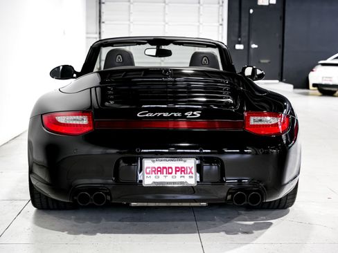 Used 2011 Porsche 911 Carrera 4S image 4