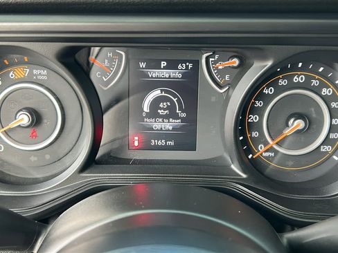 Used 2025 Jeep Wrangler Sport AWD/4WD image 21