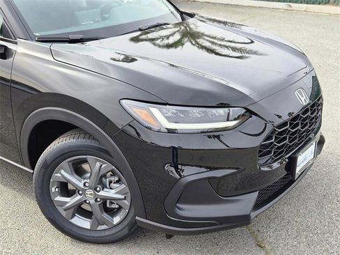 New 2026 Honda HR-V LX image 3