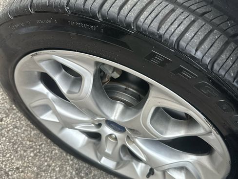 Used 2014 Ford Escape Titanium w/ Equipment Group 401A image 30