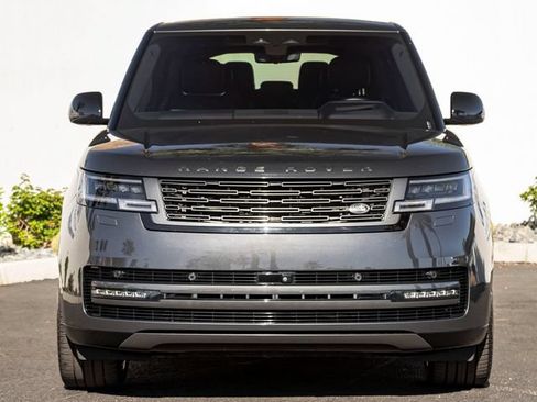 Used 2023 Land Rover Range Rover Long Wheelbase SE AWD/4WD image 3