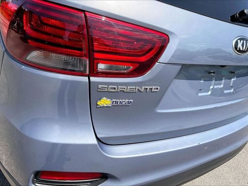 Used 2020 Kia Sorento LX AWD/4WD image 28