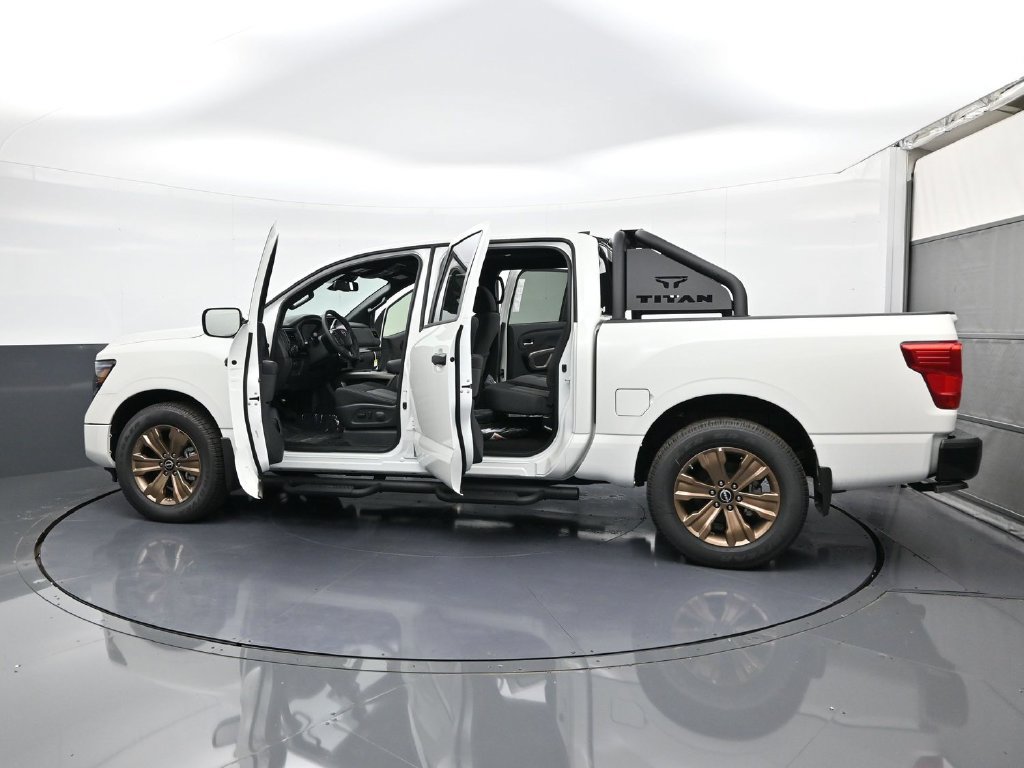 Certified 2024 Nissan Titan SV w/ SV Bronze Edition Package RWD image 38