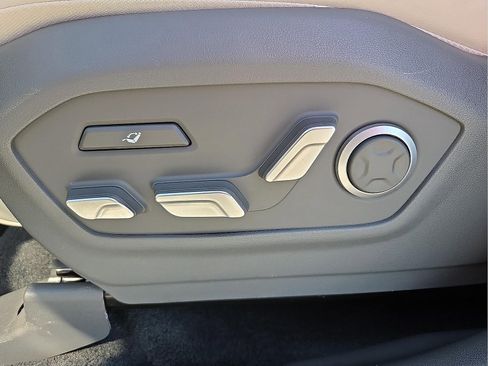 Used 2024 Hyundai Santa Fe Calligraphy image 15