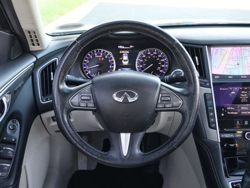 Used 2016 INFINITI Q50 3.0t Premium w/ 3.0T Premium Plus Package image 17