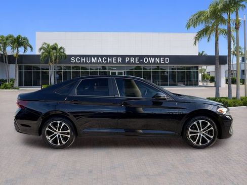 Used 2023 Volkswagen Jetta Sport FWD image 8