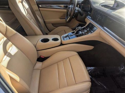 Used 2018 Porsche Panamera Turbo image 21