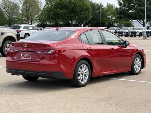 Certified 2025 Toyota Camry LE image 4
