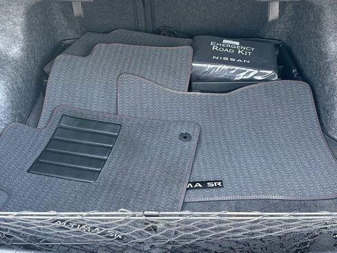 Certified 2023 Nissan Altima 2.5 SR image 17