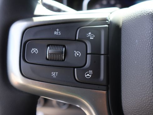 Used 2023 Chevrolet Silverado 1500 LT AWD/4WD image 37