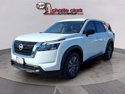Certified 2025 Nissan Pathfinder S