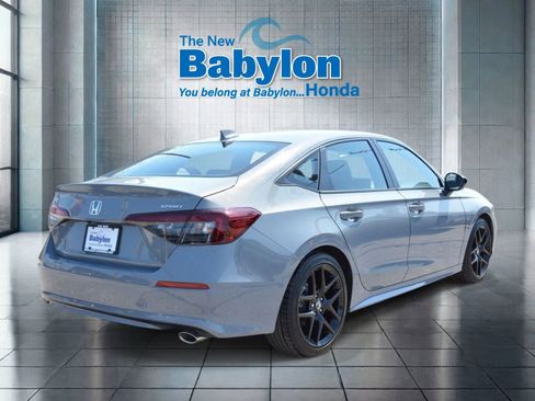 Used 2025 Honda Civic Sport image 4