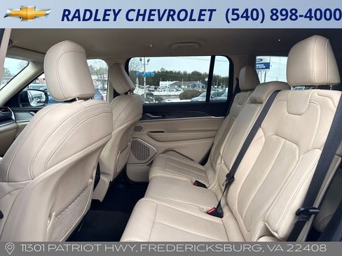 Used 2021 Jeep Grand Cherokee L Limited image 11