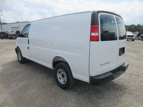 New 2026 GMC Savana 2500 w/ Driver Convenience Package RWD image 6
