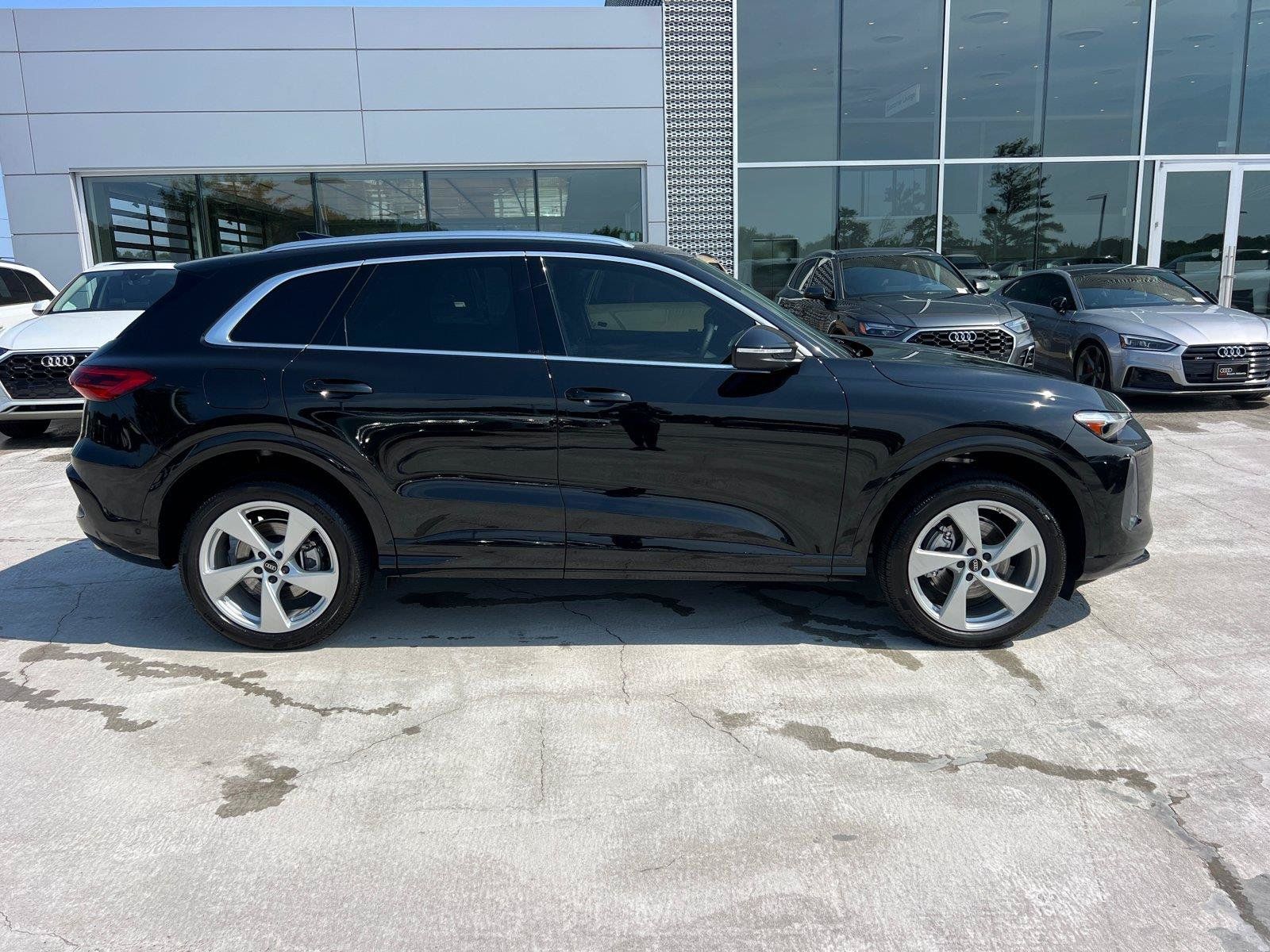 Certified 2025 Audi Q5 Premium Plus AWD/4WD image 4