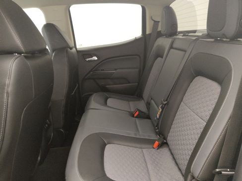 Used 2015 Chevrolet Colorado Z71 image 18