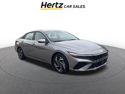 Used 2025 Hyundai Elantra Limited