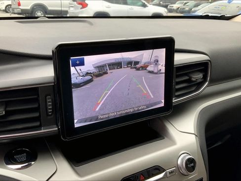 Used 2022 Ford Explorer XLT w/ Equipment Group 202A RWD image 30