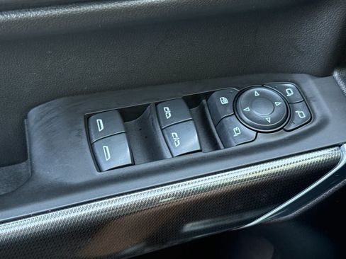 Used 2021 GMC Sierra 1500 AT4 w/ AT4 Preferred Package AWD/4WD image 13