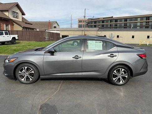 Used 2023 Nissan Sentra SV image 4