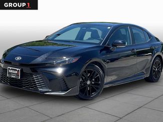 Used 2025 Toyota Camry SE FWD video 1