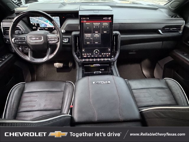 Used 2025 GMC Yukon XL AT4 Ultimate AWD/4WD image 12