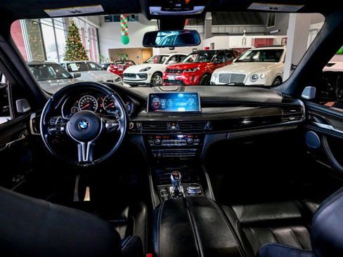 Used 2017 BMW X5 M image 29