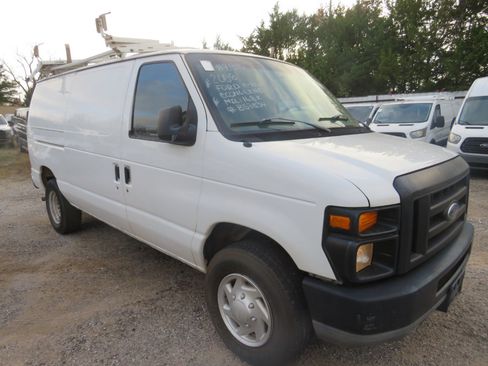 Used 2012 Ford E-250 and Econoline 250 w/ Commercial Cargo Van Pkg image 3