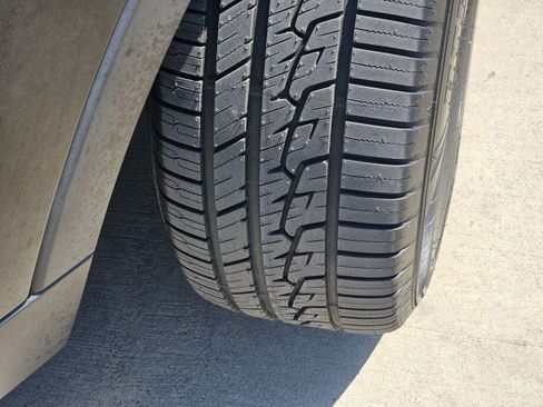 Used 2016 Ford Explorer FWD image 13