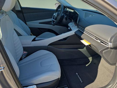 New 2026 Hyundai Elantra Limited FWD image 13