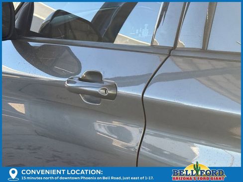 Used 2024 Ford Explorer XLT w/ Equipment Group 202A RWD image 11