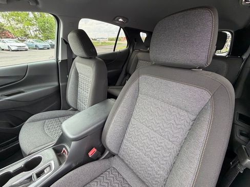 Used 2024 Chevrolet Equinox LT image 7