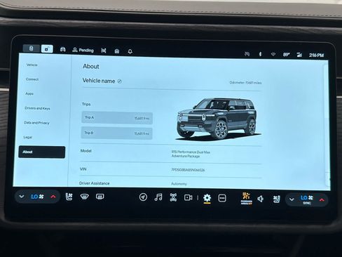 Used 2025 Rivian R1S Adventure AWD/4WD image 34