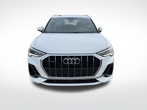Used 2025 Audi Q3 2.0T Premium AWD/4WD image 2