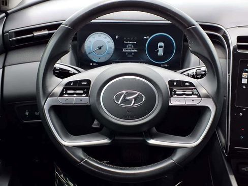 Certified 2024 Hyundai Tucson SEL w/ Convenience Package FWD image 12