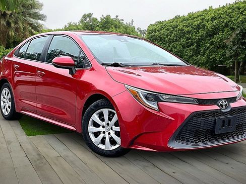 Used 2021 Toyota Corolla LE FWD image 10