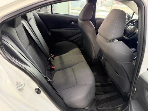 Used 2020 Toyota Corolla LE image 16