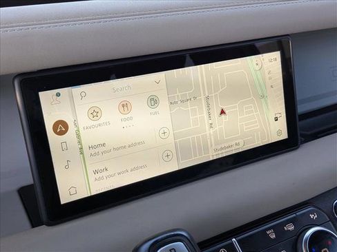 Used 2023 Land Rover Defender 90 X-Dynamic SE image 14