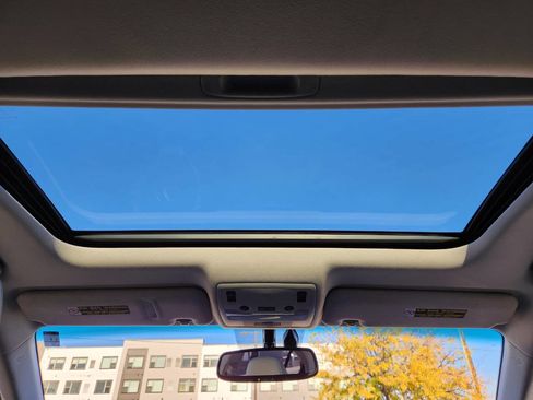 Used 2015 Lexus ES 350 w/ Premium Package image 17