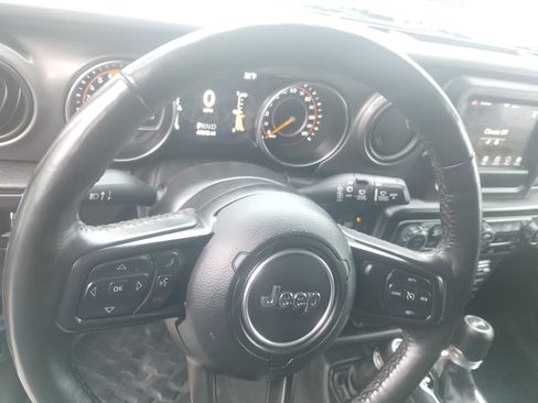 Used 2021 Jeep Wrangler Unlimited Sport image 12
