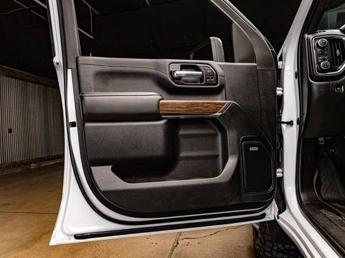 Used 2021 Chevrolet Silverado 3500 High Country image 26