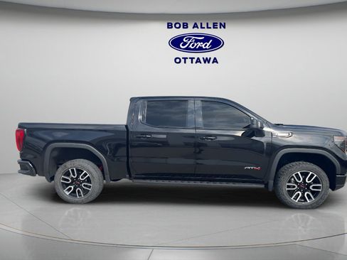 Used 2024 GMC Sierra 1500 AT4 w/ Technology Package image 4